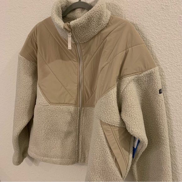 Columbia women’s XL Uphill Edge Fleece Full-Zip Pullover NWT - Picture 2 of 6